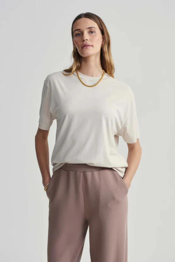 LEIGHTON BOYFRIEND TEE - OATMEAL